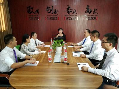 朝氣蓬勃、銳意進(jìn)取的管理團(tuán)隊(duì)